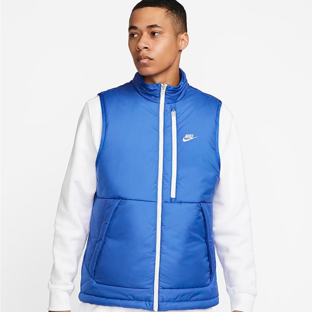 Nike Sportswear Therma-FIT Legacy
